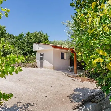 شقة Guesthouseminturnoit Lucia Sparagna مينتورنو