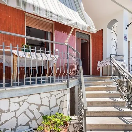 شقة Guesthouseminturnoit Lucia Sparagna