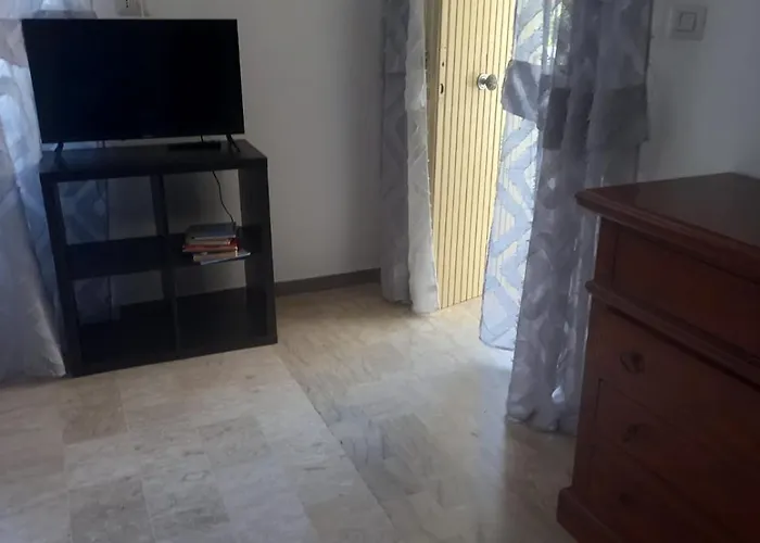 Guesthouseminturnoit Lucia Sparagna