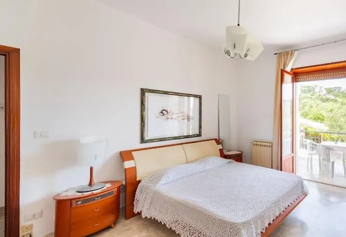 Guesthouseminturnoit Lucia Sparagna * Minturno