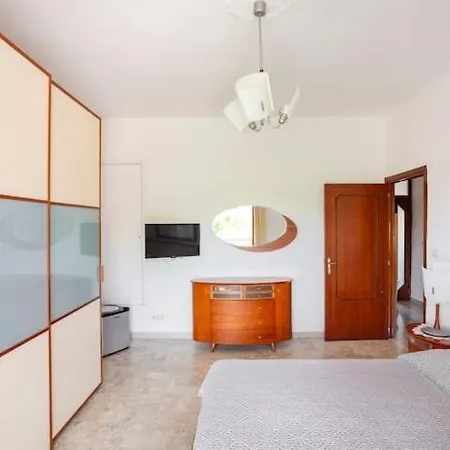 Guesthouseminturnoit Lucia Sparagna Apartment