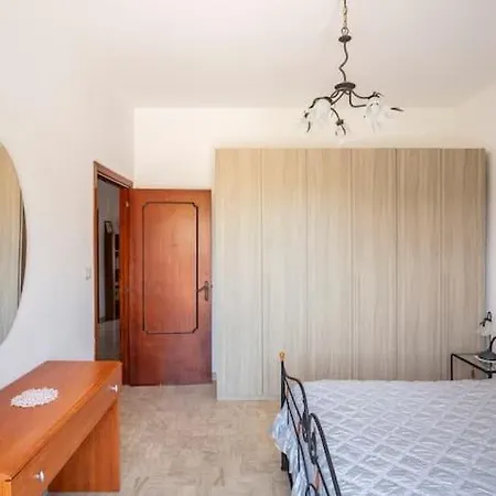 Guesthouseminturnoit Lucia Sparagna Minturno