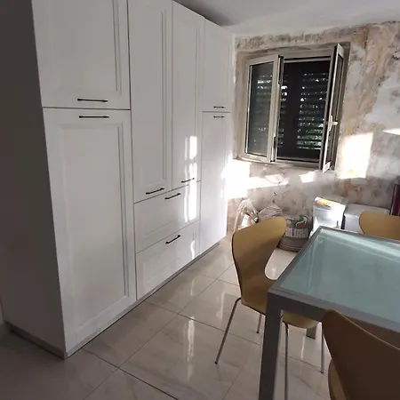 Guesthouseminturnoit Lucia Sparagna Appartement