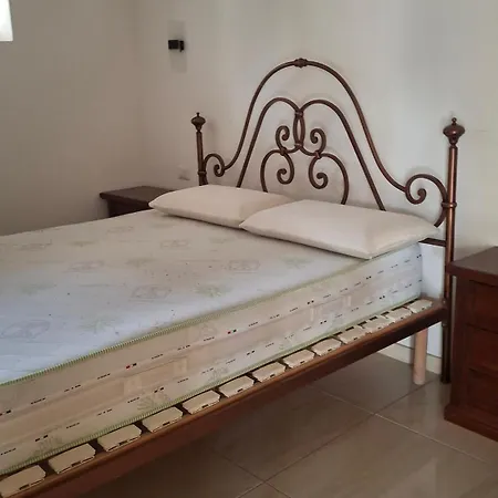 Guesthouseminturnoit Lucia Sparagna *
