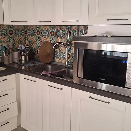 Guesthouseminturnoit Lucia Sparagna